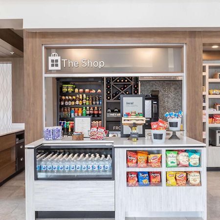 Hilton Garden Inn Гилрой Экстерьер фото