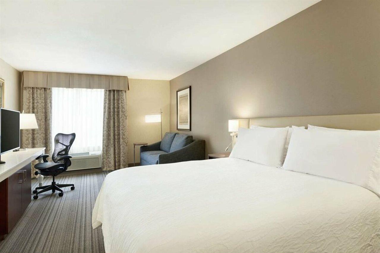 Hilton Garden Inn Гилрой Экстерьер фото