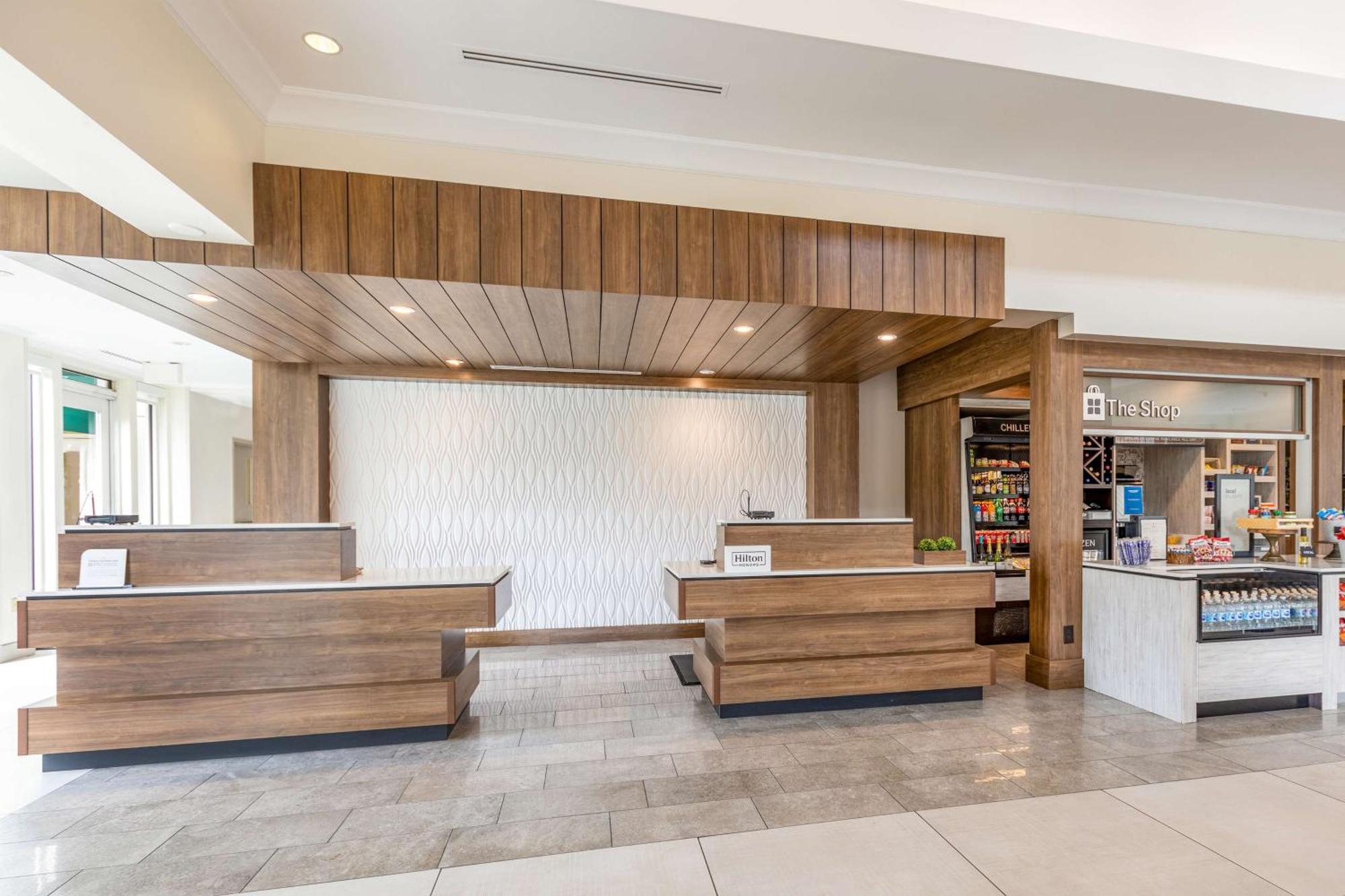 Hilton Garden Inn Гилрой Экстерьер фото